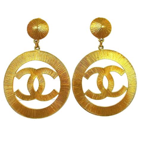 vintage chanel hoop earrings.